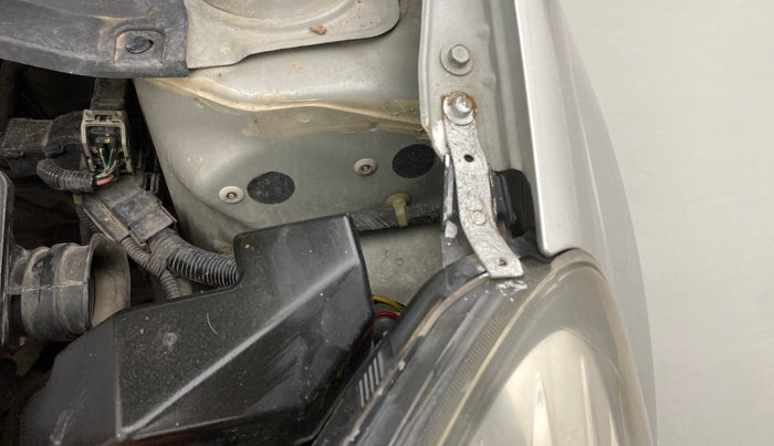 2018 Honda Brio S(O) MT, Petrol, Manual, 90,872 km, Left headlight - Clamp has minor damage