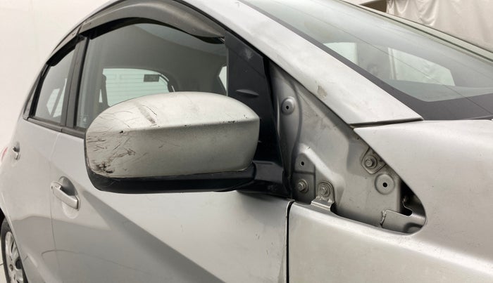 2018 Honda Brio S(O) MT, Petrol, Manual, 90,872 km, Right rear-view mirror - Trim missing