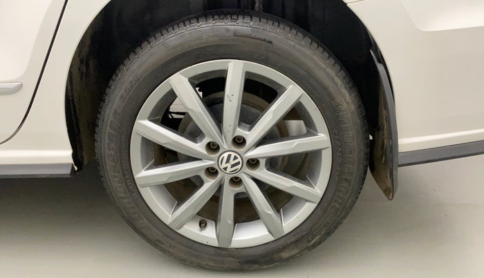2020 Volkswagen Vento HIGHLINE PLUS 1.0L TSI AT, Petrol, Automatic, 89,509 km, Left Rear Wheel