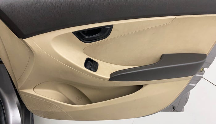 2013 Hyundai Eon ERA +, Petrol, Manual, 55,850 km, Driver Side Door Panels Control