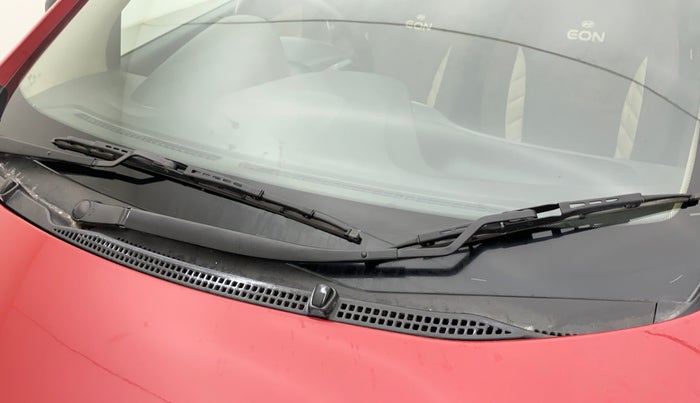 2015 Hyundai Eon ERA +, Petrol, Manual, 21,762 km, Front windshield - Noise From Wiper System