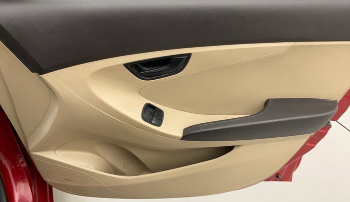 2015 Hyundai Eon ERA +, Petrol, Manual, 21,762 km, Driver Side Door Panels Control
