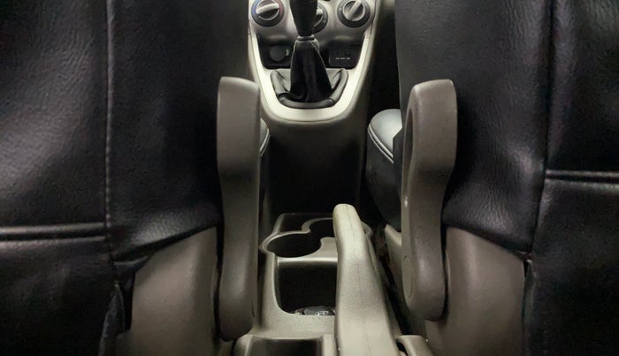 2014 Hyundai i10 SPORTZ 1.1, Petrol, Manual, 57,355 km, Driver Side Adjustment Panel