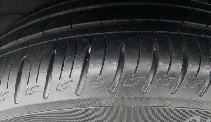 2021 KIA SONET HTK PLUS 1.2, Petrol, Manual, 12,226 km, Left Rear Tyre Tread