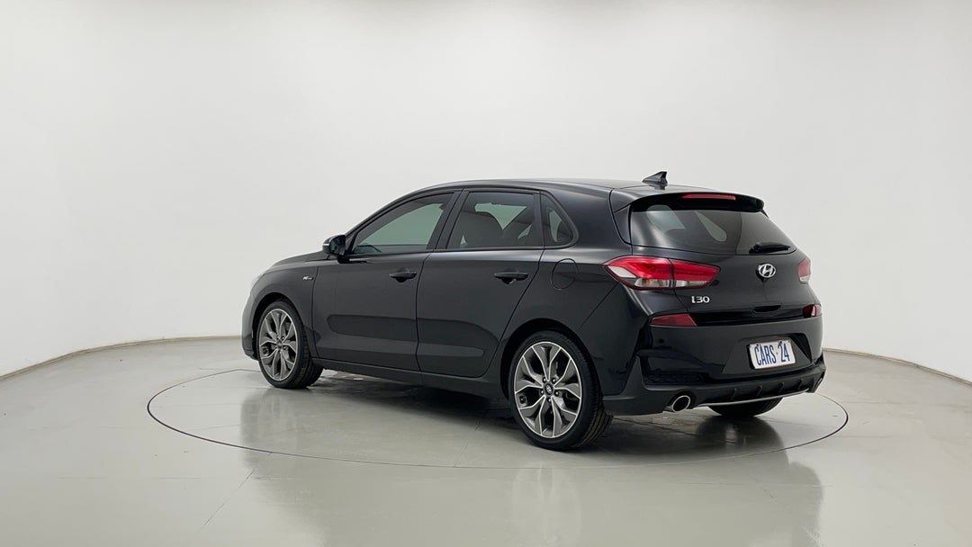 Left Back Diagonal (45- Degree) View