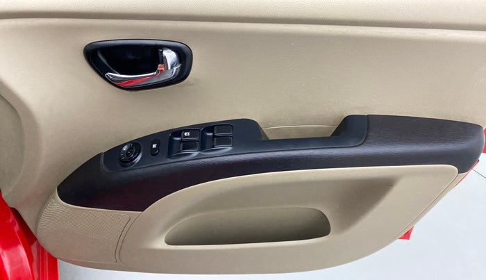 2011 Hyundai i10 SPORTZ 1.2 AT, Petrol, Automatic, 20,909 km, Driver Side Door Panels Control