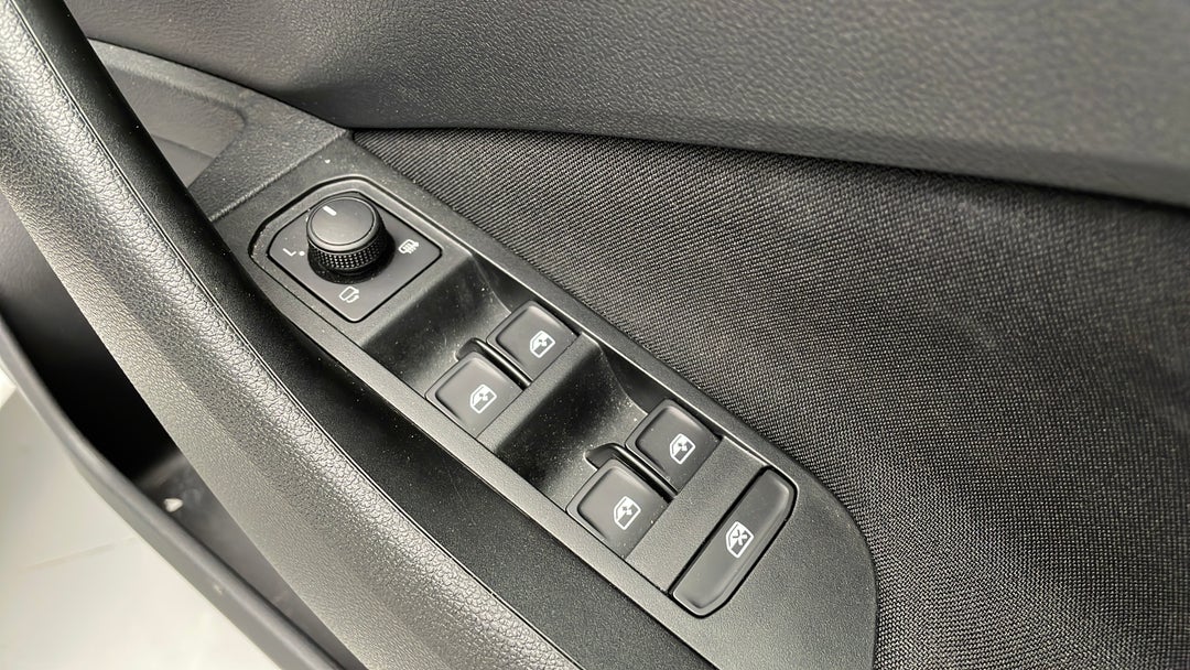 2021 SKODA Scala 110 Tsi Ambition, Automatic, 7513 km, Drivers Side Door Panel Controls