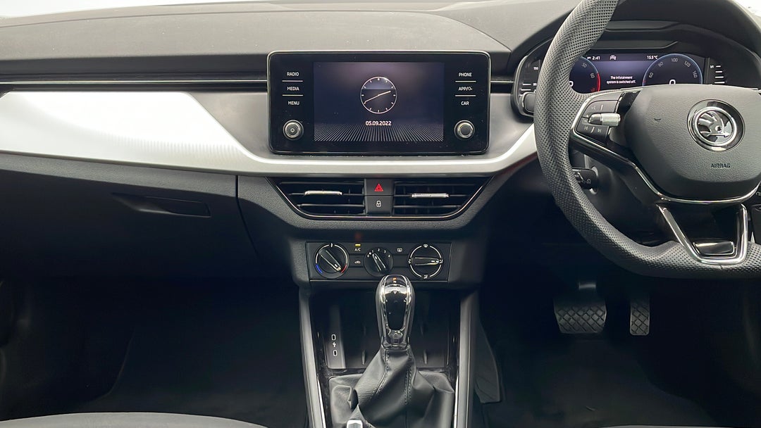 2021 SKODA Scala 110 Tsi Ambition, Automatic, 7513 km, Center Console