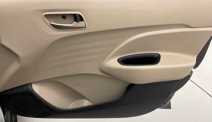 2021 Hyundai NEW SANTRO SPORTZ AMT, Petrol, Automatic, 31,784 km, Driver Side Door Panels Control