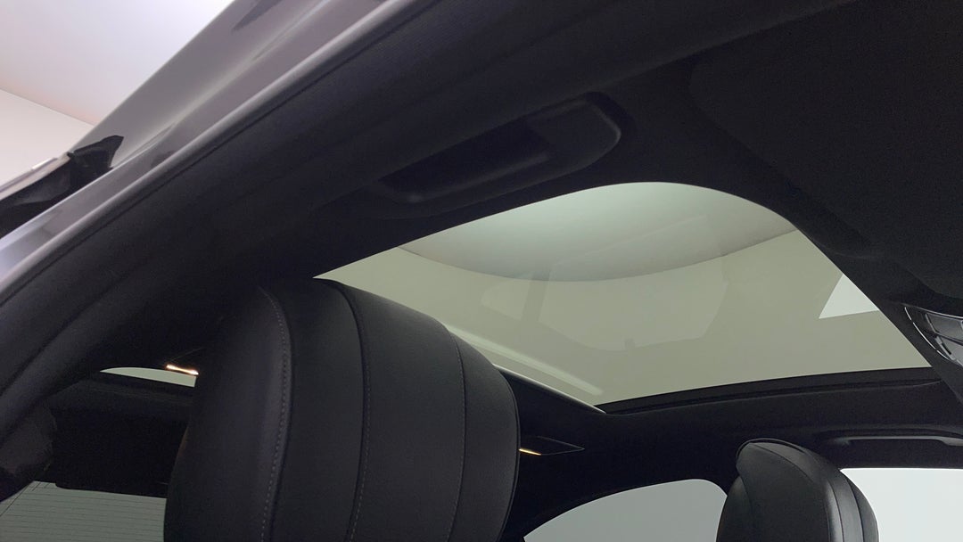 Interior Sunroof/Moonroof