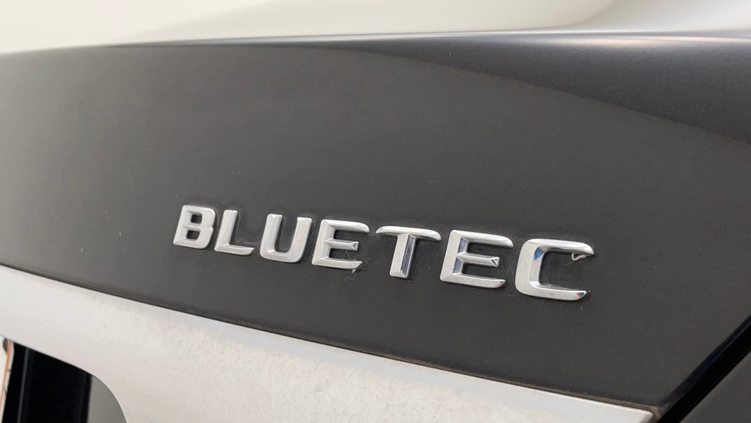 Badge (Boot Right Side)