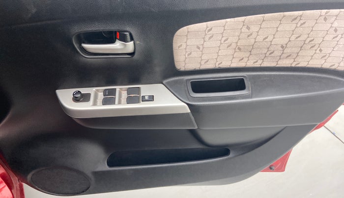 2016 Maruti Wagon R 1.0 VXI, Petrol, Manual, 14,876 km, Driver Side Door Panels Control