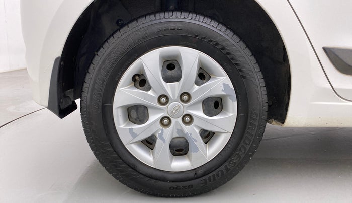 2016 Hyundai Elite i20 SPORTZ 1.2, Petrol, Manual, 60,574 km, Right Rear Wheel
