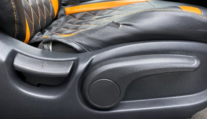 2015 Hyundai i20 Active 1.2 S, Petrol, Manual, 48,689 km, Driver Side Adjustment Panel