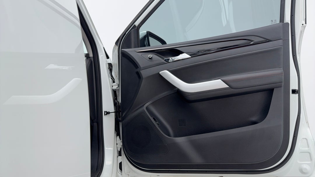 2022 LDV T60 Max Luxe (4x4), Automatic, 45909 km, Speaker View