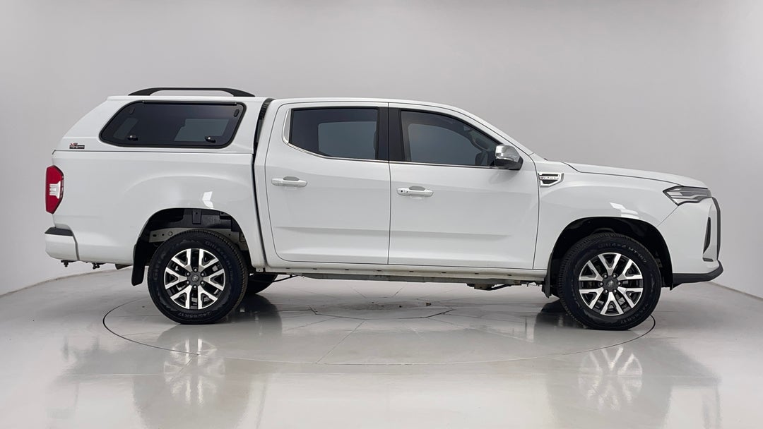 2022 LDV T60 Max Luxe (4x4), Automatic, 45909 km, Right Side View