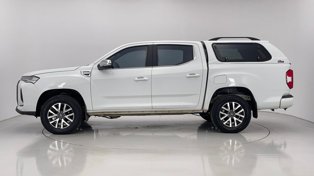 2022 LDV T60 Max Luxe (4x4), Automatic, 45909 km, Left Side View