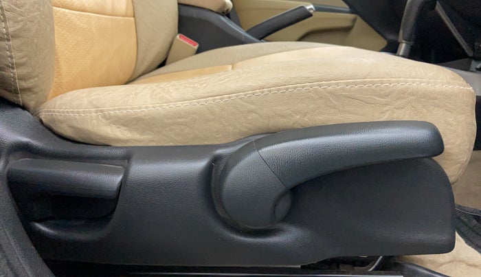 2017 Honda City V CVT, Petrol, Automatic, 44,795 km, Driver Side Adjustment Panel
