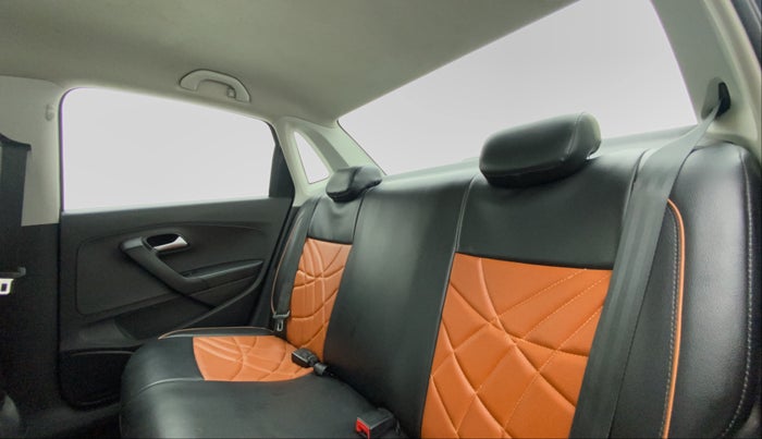 2018 Volkswagen Ameo COMFORTLINE 1.0, Petrol, Manual, 79,750 km, Right Side Rear Door Cabin