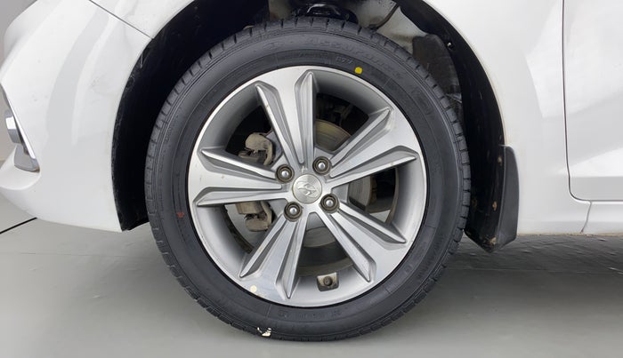 2019 Hyundai Verna 1.6 SX VTVT (O), Petrol, Manual, 81,902 km, Left Front Wheel