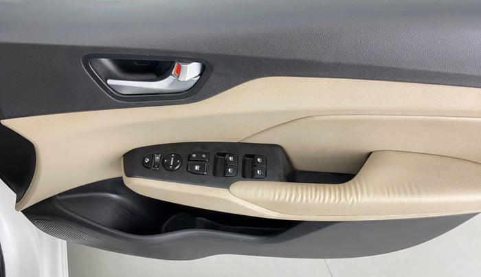 2019 Hyundai Verna 1.6 SX VTVT (O), Petrol, Manual, 81,902 km, Driver Side Door Panels Control