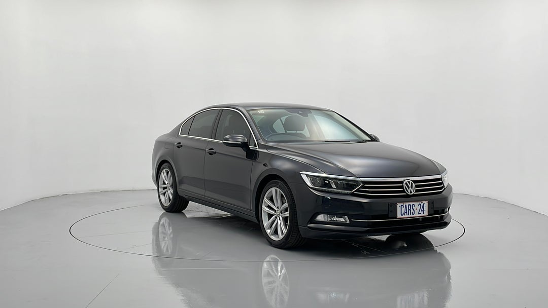 Right Front Diagonal (45- Degree) View