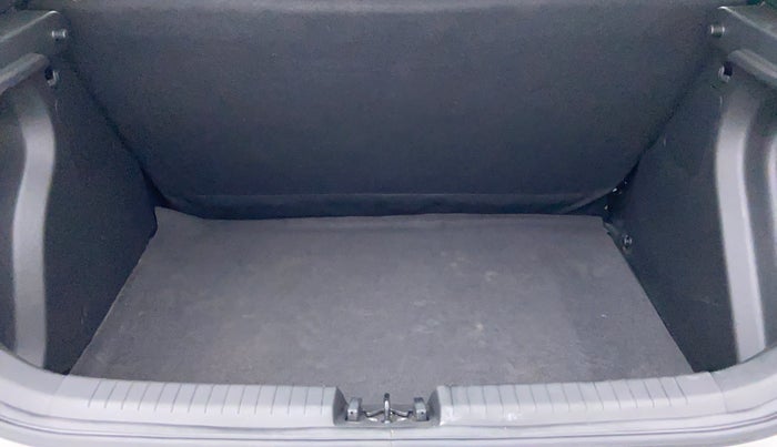 2019 Hyundai Elite i20 1.2 MAGNA PLUS VTVT, Petrol, Manual, 12,310 km, Boot Inside