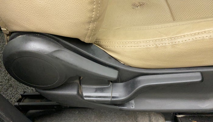 2019 Honda Amaze 1.2L I-VTEC S, Petrol, Manual, 37,849 km, Driver Side Adjustment Panel