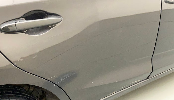 2019 Honda Amaze 1.2L I-VTEC S, Petrol, Manual, 37,783 km, Right rear door - Minor scratches