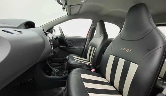 2012 Toyota Etios Liva G, Petrol, Manual, 53,414 km, Right Side Front Door Cabin