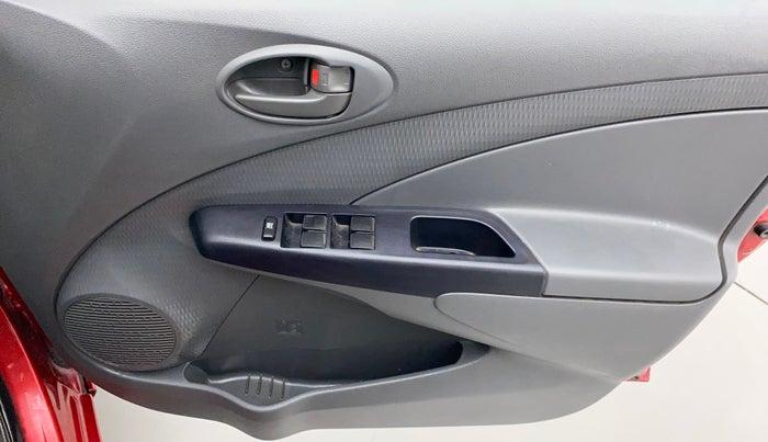 2012 Toyota Etios Liva G, Petrol, Manual, 53,414 km, Driver Side Door Panels Control
