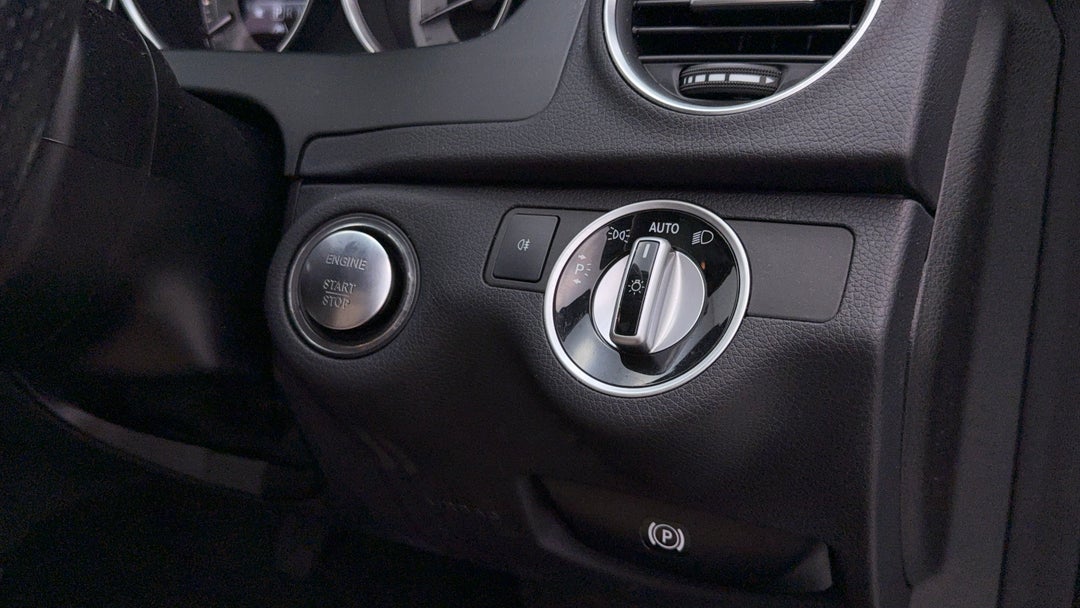 2013 Mercedes-benz C250 Avantgarde, Automatic, 120428 km, Utility Switches/Buttons