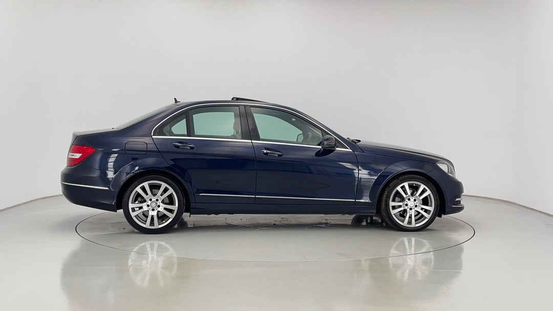 2013 Mercedes-benz C250 Avantgarde, Automatic, 120428 km, Right Side View