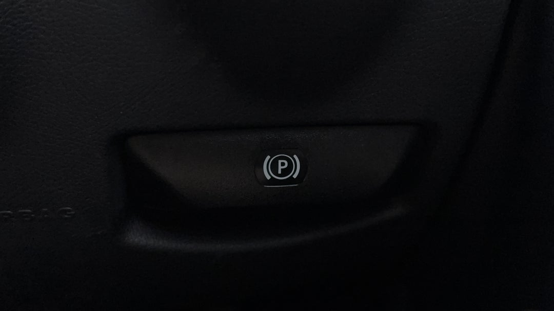 2013 Mercedes-benz C250 Avantgarde, Automatic, 120428 km, Handbrake