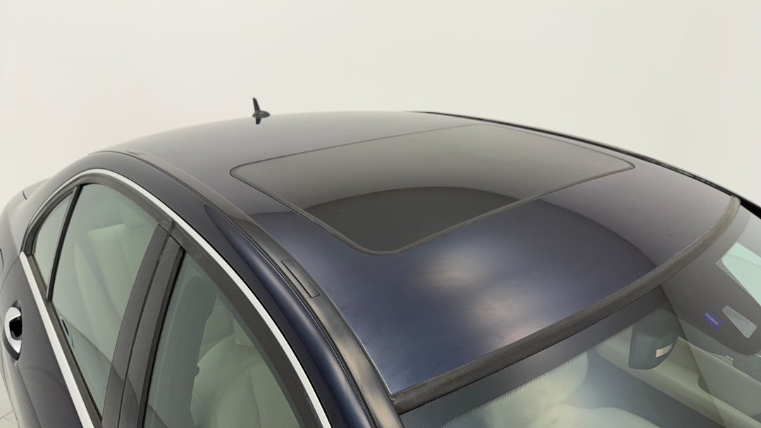 2013 Mercedes-benz C250 Avantgarde, Automatic, 120428 km, Roof/Sunroof View