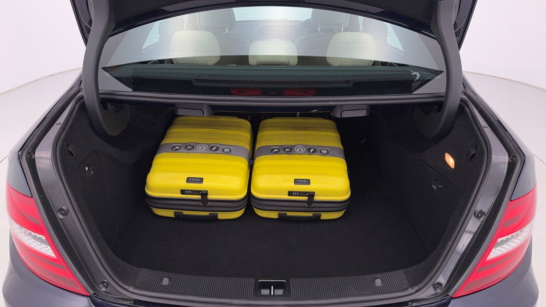 2013 Mercedes-benz C250 Avantgarde, Automatic, 120428 km, Boot Inside View with Luggage