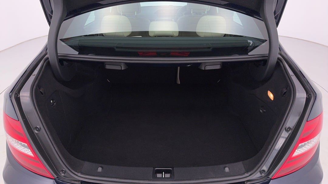 2013 Mercedes-benz C250 Avantgarde, Automatic, 120428 km, Boot Inside View