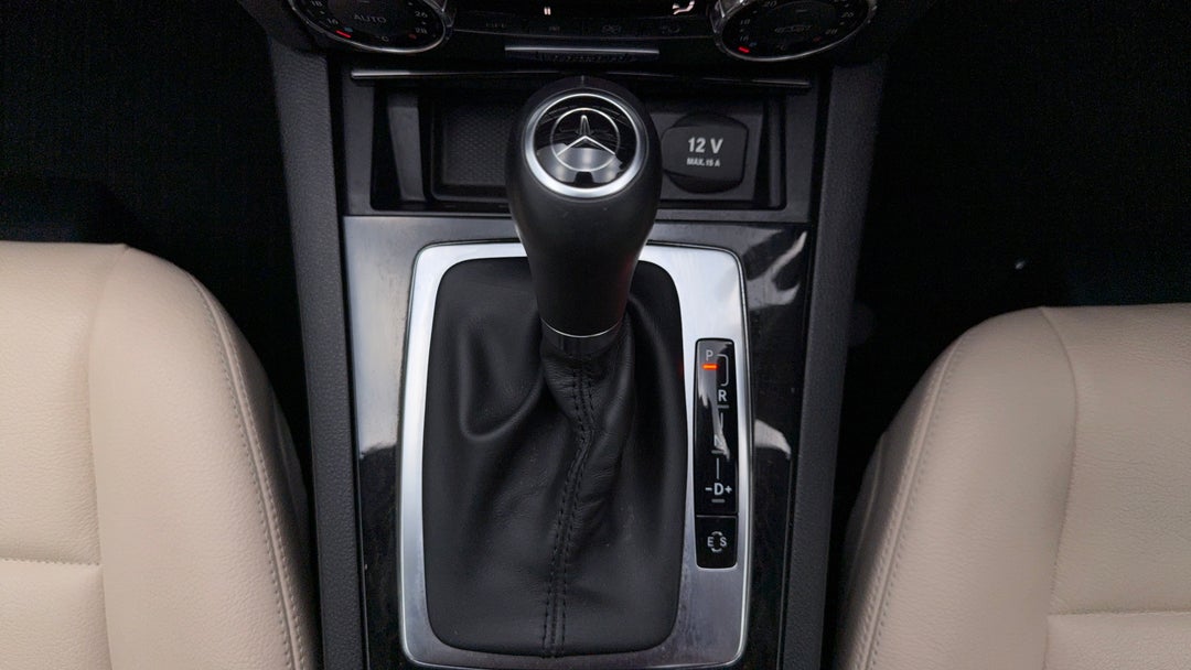 2013 Mercedes-benz C250 Avantgarde, Automatic, 120428 km, Gear Lever 