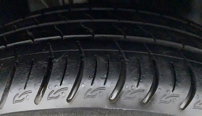 2020 Tata ALTROZ XZ 1.2, Petrol, Manual, 10,546 km, Left Rear Tyre Tread