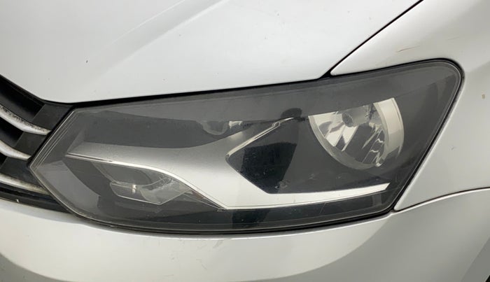 2016 Volkswagen Vento HIGHLINE 1.6 MPI, Petrol, Manual, 65,809 km, Left headlight - < 2 inches,no. = 2