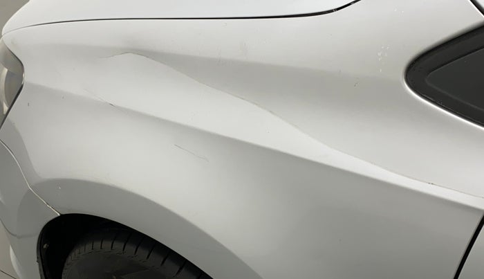 2016 Volkswagen Vento HIGHLINE 1.6 MPI, Petrol, Manual, 65,809 km, Left fender - Slightly dented