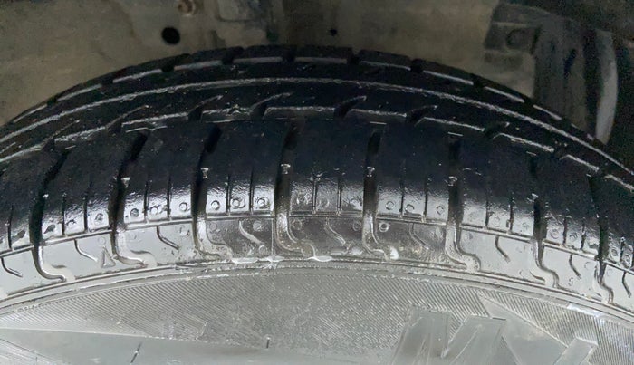 2012 Maruti Swift Dzire VXI, Petrol, Manual, 56,873 km, Right Front Tyre Tread