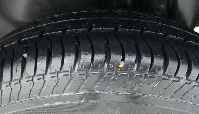 2012 Maruti Swift Dzire VXI, Petrol, Manual, 56,873 km, Left Rear Tyre Tread