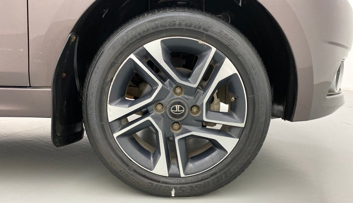 2018 Tata TIGOR XZ 1.2 REVOTRON, Petrol, Manual, 54,112 km, Right Front Wheel