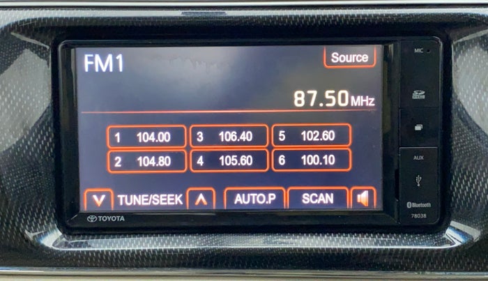 2014 Toyota Corolla Altis VL AT, Petrol, Automatic, 89,959 km, Infotainment System