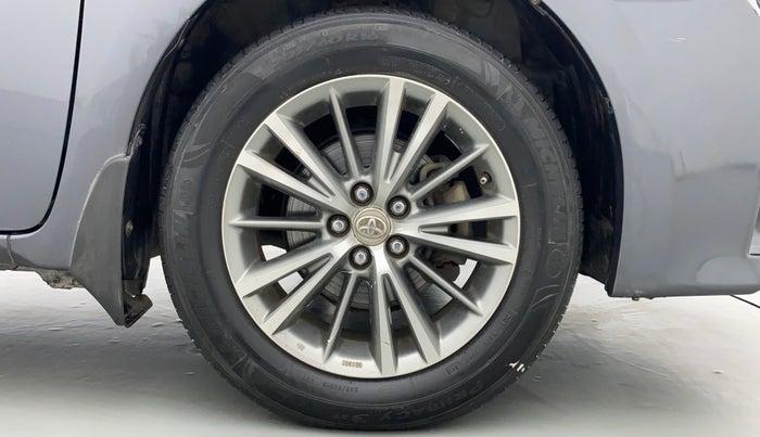 2014 Toyota Corolla Altis VL AT, Petrol, Automatic, 89,959 km, Right Front Wheel