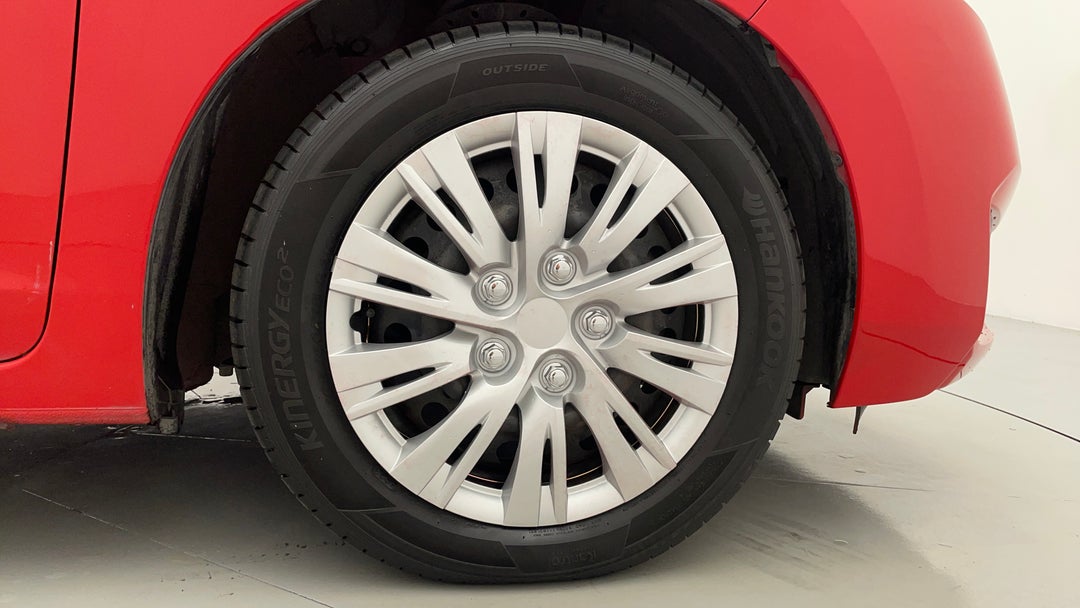 2016 Honda Jazz Vti, Manual, 86702 km, Right Front Wheel