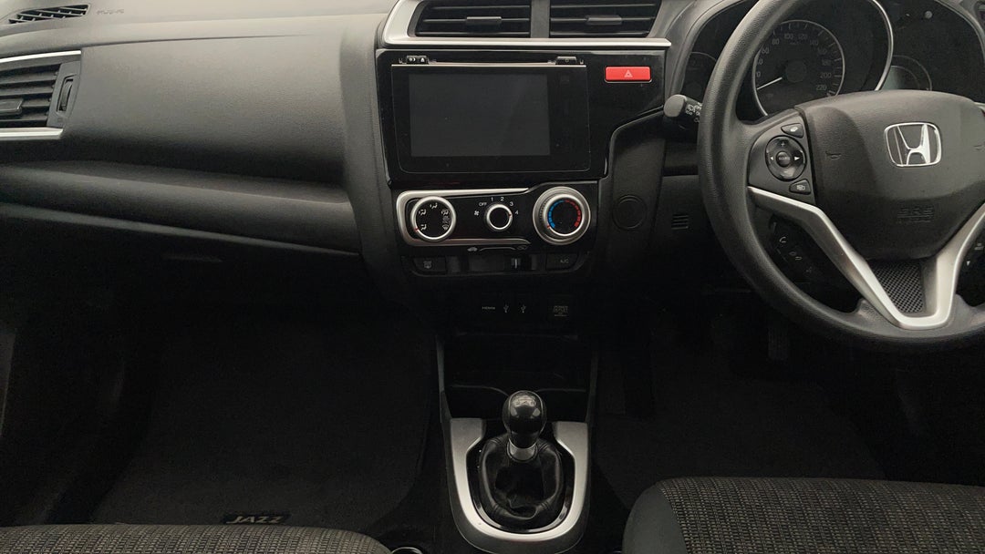 2016 Honda Jazz Vti, Manual, 86702 km, Center Console