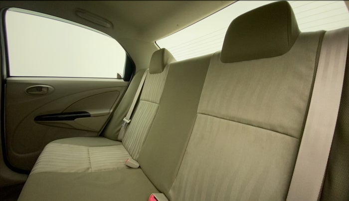 2015 Toyota Etios VX, Petrol, Manual, 14,512 km, Right Side Rear Door Cabin