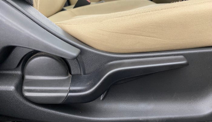2018 Honda Amaze 1.2 V CVT I VTEC, Petrol, Automatic, 37,934 km, Driver Side Adjustment Panel